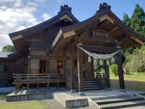 居多神社の本殿