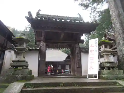 如意輪寺の山門・神門