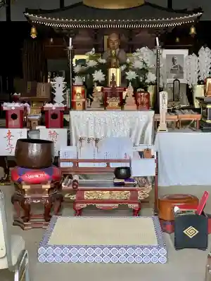 長勝寺の{uncategorized: "未分類", other: "その他", undefined: "問題あり", building: "その他建物", grave: "お墓", sacred_gate: "鳥居", guardian: "狛犬", statue: "像", buddha: "仏像", history: "歴史", nature: "自然", garden: "庭園", animal: "動物", pagoda: "塔", temizu: "手水舎", mountain_gate: "山門・神門", sanctuary: "本殿・本堂", subordinate: "末社・摂社", art: "芸術", scenery: "景色", jizo: "地蔵", ema: "絵馬", goshuin: "御朱印", omikuji: "おみくじ", items: "授与品その他", amulet: "お守り", goshuincho: "御朱印帳", eats: "食事", festival: "お祭り", votive_dance: "神楽", shichigosan: "七五三参", wedding: "結婚式", experience: "体験その他", initially: "初詣", around: "周辺", anti_infection: "感染症対策"}