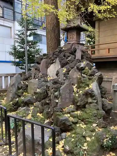 稲荷鬼王神社の末社・摂社