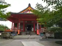 中山寺の本殿