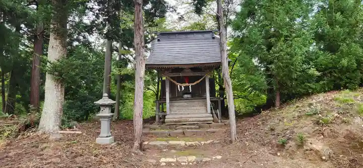 柏倉八幡神社の末社・摂社