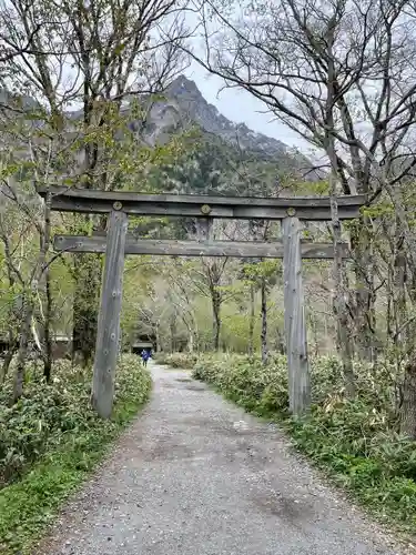 穂高神社奥宮の鳥居