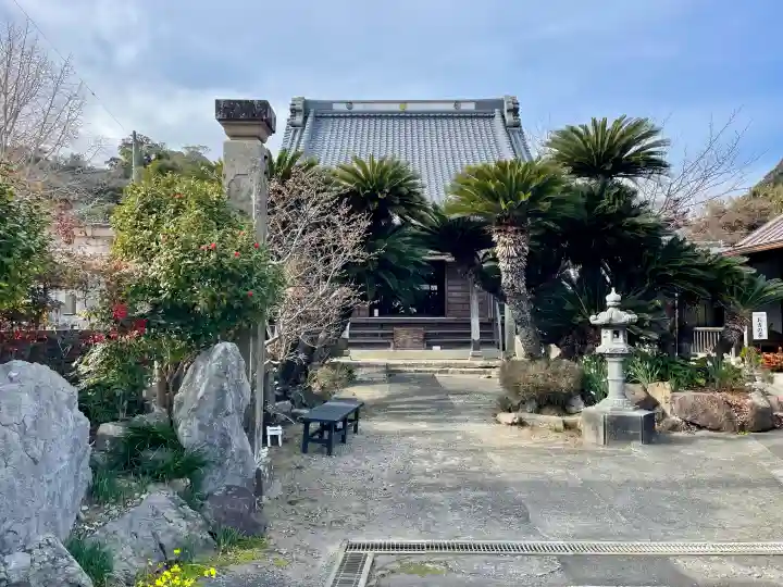 宝福寺の{uncategorized: "未分類", other: "その他", undefined: "問題あり", building: "その他建物", grave: "お墓", sacred_gate: "鳥居", guardian: "狛犬", statue: "像", buddha: "仏像", history: "歴史", nature: "自然", garden: "庭園", animal: "動物", pagoda: "塔", temizu: "手水舎", mountain_gate: "山門・神門", sanctuary: "本殿・本堂", subordinate: "末社・摂社", art: "芸術", scenery: "景色", jizo: "地蔵", ema: "絵馬", goshuin: "御朱印", omikuji: "おみくじ", items: "授与品その他", amulet: "お守り", goshuincho: "御朱印帳", eats: "食事", festival: "お祭り", votive_dance: "神楽", shichigosan: "七五三参", wedding: "結婚式", experience: "体験その他", initially: "初詣", around: "周辺", anti_infection: "感染症対策"}