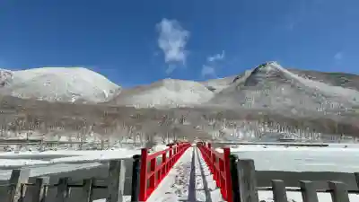 赤城神社の{uncategorized: "未分類", other: "その他", undefined: "問題あり", building: "その他建物", grave: "お墓", sacred_gate: "鳥居", guardian: "狛犬", statue: "像", buddha: "仏像", history: "歴史", nature: "自然", garden: "庭園", animal: "動物", pagoda: "塔", temizu: "手水舎", mountain_gate: "山門・神門", sanctuary: "本殿・本堂", subordinate: "末社・摂社", art: "芸術", scenery: "景色", jizo: "地蔵", ema: "絵馬", goshuin: "御朱印", omikuji: "おみくじ", items: "授与品その他", amulet: "お守り", goshuincho: "御朱印帳", eats: "食事", festival: "お祭り", votive_dance: "神楽", shichigosan: "七五三参", wedding: "結婚式", experience: "体験その他", initially: "初詣", around: "周辺", anti_infection: "感染症対策"}