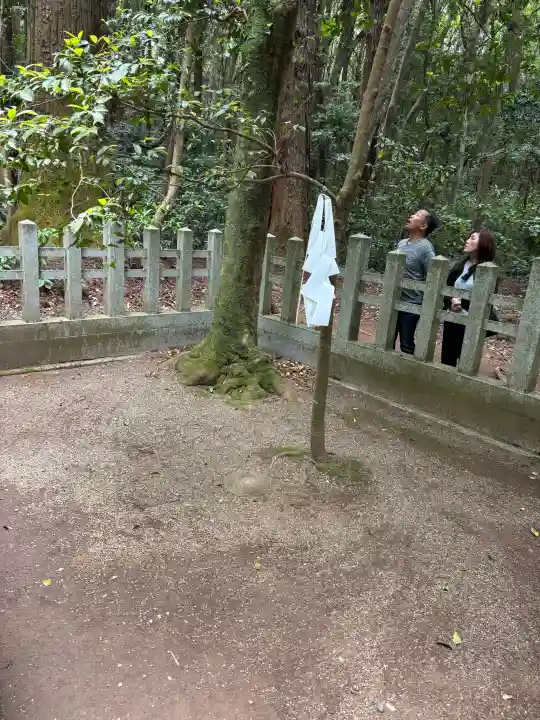鹿島神宮の{uncategorized: "未分類", other: "その他", undefined: "問題あり", building: "その他建物", grave: "お墓", sacred_gate: "鳥居", guardian: "狛犬", statue: "像", buddha: "仏像", history: "歴史", nature: "自然", garden: "庭園", animal: "動物", pagoda: "塔", temizu: "手水舎", mountain_gate: "山門・神門", sanctuary: "本殿・本堂", subordinate: "末社・摂社", art: "芸術", scenery: "景色", jizo: "地蔵", ema: "絵馬", goshuin: "御朱印", omikuji: "おみくじ", items: "授与品その他", amulet: "お守り", goshuincho: "御朱印帳", eats: "食事", festival: "お祭り", votive_dance: "神楽", shichigosan: "七五三参", wedding: "結婚式", experience: "体験その他", initially: "初詣", around: "周辺", anti_infection: "感染症対策"}
