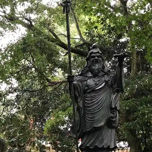 金峯山寺の像