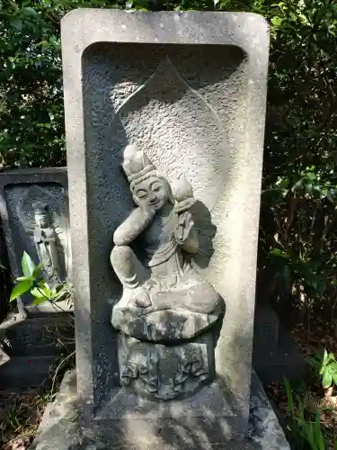 稱名寺（称名寺）の{uncategorized: "未分類", other: "その他", undefined: "問題あり", building: "その他建物", grave: "お墓", sacred_gate: "鳥居", guardian: "狛犬", statue: "像", buddha: "仏像", history: "歴史", nature: "自然", garden: "庭園", animal: "動物", pagoda: "塔", temizu: "手水舎", mountain_gate: "山門・神門", sanctuary: "本殿・本堂", subordinate: "末社・摂社", art: "芸術", scenery: "景色", jizo: "地蔵", ema: "絵馬", goshuin: "御朱印", omikuji: "おみくじ", items: "授与品その他", amulet: "お守り", goshuincho: "御朱印帳", eats: "食事", festival: "お祭り", votive_dance: "神楽", shichigosan: "七五三参", wedding: "結婚式", experience: "体験その他", initially: "初詣", around: "周辺", anti_infection: "感染症対策"}