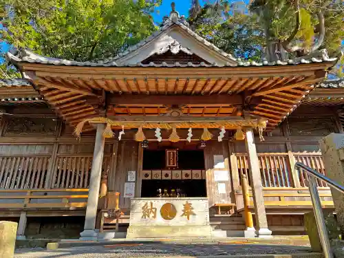 事任八幡宮の本殿・本堂