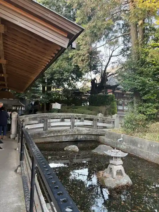白蛇辨財天の{uncategorized: "未分類", other: "その他", undefined: "問題あり", building: "その他建物", grave: "お墓", sacred_gate: "鳥居", guardian: "狛犬", statue: "像", buddha: "仏像", history: "歴史", nature: "自然", garden: "庭園", animal: "動物", pagoda: "塔", temizu: "手水舎", mountain_gate: "山門・神門", sanctuary: "本殿・本堂", subordinate: "末社・摂社", art: "芸術", scenery: "景色", jizo: "地蔵", ema: "絵馬", goshuin: "御朱印", omikuji: "おみくじ", items: "授与品その他", amulet: "お守り", goshuincho: "御朱印帳", eats: "食事", festival: "お祭り", votive_dance: "神楽", shichigosan: "七五三参", wedding: "結婚式", experience: "体験その他", initially: "初詣", around: "周辺", anti_infection: "感染症対策"}