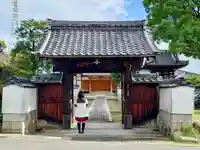 常行院(常行院願王寺)の山門・神門
