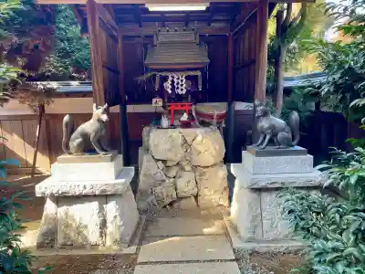 久喜稲荷神社の{uncategorized: "未分類", other: "その他", undefined: "問題あり", building: "その他建物", grave: "お墓", sacred_gate: "鳥居", guardian: "狛犬", statue: "像", buddha: "仏像", history: "歴史", nature: "自然", garden: "庭園", animal: "動物", pagoda: "塔", temizu: "手水舎", mountain_gate: "山門・神門", sanctuary: "本殿・本堂", subordinate: "末社・摂社", art: "芸術", scenery: "景色", jizo: "地蔵", ema: "絵馬", goshuin: "御朱印", omikuji: "おみくじ", items: "授与品その他", amulet: "お守り", goshuincho: "御朱印帳", eats: "食事", festival: "お祭り", votive_dance: "神楽", shichigosan: "七五三参", wedding: "結婚式", experience: "体験その他", initially: "初詣", around: "周辺", anti_infection: "感染症対策"}
