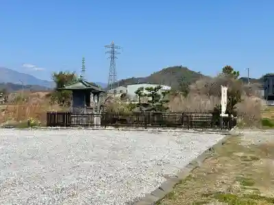 大谷吉継の首塚地蔵の{uncategorized: "未分類", other: "その他", undefined: "問題あり", building: "その他建物", grave: "お墓", sacred_gate: "鳥居", guardian: "狛犬", statue: "像", buddha: "仏像", history: "歴史", nature: "自然", garden: "庭園", animal: "動物", pagoda: "塔", temizu: "手水舎", mountain_gate: "山門・神門", sanctuary: "本殿・本堂", subordinate: "末社・摂社", art: "芸術", scenery: "景色", jizo: "地蔵", ema: "絵馬", goshuin: "御朱印", omikuji: "おみくじ", items: "授与品その他", amulet: "お守り", goshuincho: "御朱印帳", eats: "食事", festival: "お祭り", votive_dance: "神楽", shichigosan: "七五三参", wedding: "結婚式", experience: "体験その他", initially: "初詣", around: "周辺", anti_infection: "感染症対策"}