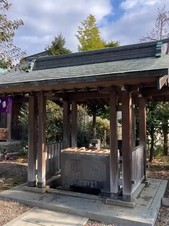 筑土八幡神社の手水舎