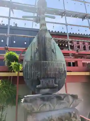 寛永寺不忍池弁天堂の像