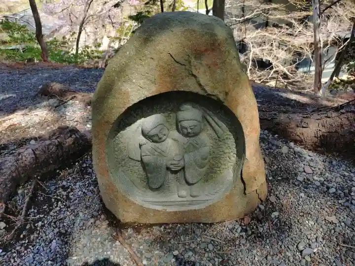 千歳神社の{uncategorized: "未分類", other: "その他", undefined: "問題あり", building: "その他建物", grave: "お墓", sacred_gate: "鳥居", guardian: "狛犬", statue: "像", buddha: "仏像", history: "歴史", nature: "自然", garden: "庭園", animal: "動物", pagoda: "塔", temizu: "手水舎", mountain_gate: "山門・神門", sanctuary: "本殿・本堂", subordinate: "末社・摂社", art: "芸術", scenery: "景色", jizo: "地蔵", ema: "絵馬", goshuin: "御朱印", omikuji: "おみくじ", items: "授与品その他", amulet: "お守り", goshuincho: "御朱印帳", eats: "食事", festival: "お祭り", votive_dance: "神楽", shichigosan: "七五三参", wedding: "結婚式", experience: "体験その他", initially: "初詣", around: "周辺", anti_infection: "感染症対策"}