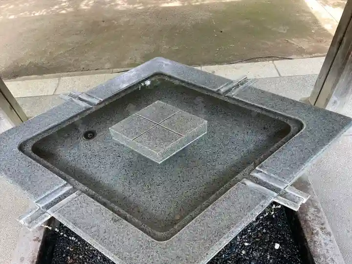 武田神社の手水舎