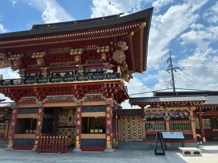 大杉神社 境内社 勝馬神社の{uncategorized: "未分類", other: "その他", undefined: "問題あり", building: "その他建物", grave: "お墓", sacred_gate: "鳥居", guardian: "狛犬", statue: "像", buddha: "仏像", history: "歴史", nature: "自然", garden: "庭園", animal: "動物", pagoda: "塔", temizu: "手水舎", mountain_gate: "山門・神門", sanctuary: "本殿・本堂", subordinate: "末社・摂社", art: "芸術", scenery: "景色", jizo: "地蔵", ema: "絵馬", goshuin: "御朱印", omikuji: "おみくじ", items: "授与品その他", amulet: "お守り", goshuincho: "御朱印帳", eats: "食事", festival: "お祭り", votive_dance: "神楽", shichigosan: "七五三参", wedding: "結婚式", experience: "体験その他", initially: "初詣", around: "周辺", anti_infection: "感染症対策"}