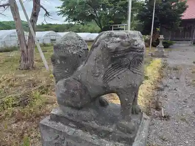 湯内神社（大熊神社）の狛犬