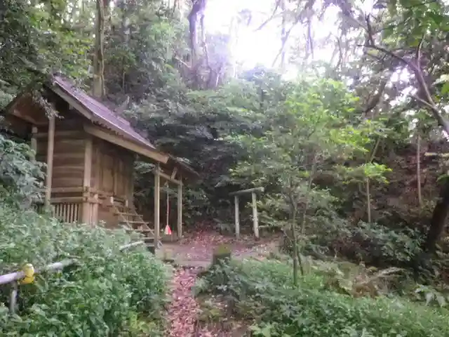 甘縄神明神社(甘縄神明宮)の末社・摂社
