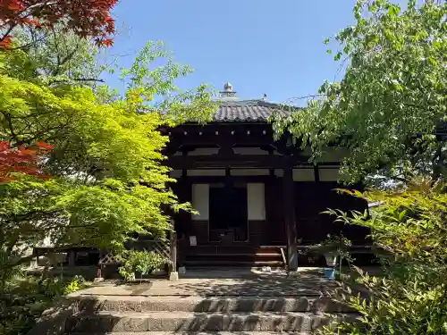 元興寺の{uncategorized: "未分類", other: "その他", undefined: "問題あり", building: "その他建物", grave: "お墓", sacred_gate: "鳥居", guardian: "狛犬", statue: "像", buddha: "仏像", history: "歴史", nature: "自然", garden: "庭園", animal: "動物", pagoda: "塔", temizu: "手水舎", mountain_gate: "山門・神門", sanctuary: "本殿・本堂", subordinate: "末社・摂社", art: "芸術", scenery: "景色", jizo: "地蔵", ema: "絵馬", goshuin: "御朱印", omikuji: "おみくじ", items: "授与品その他", amulet: "お守り", goshuincho: "御朱印帳", eats: "食事", festival: "お祭り", votive_dance: "神楽", shichigosan: "七五三参", wedding: "結婚式", experience: "体験その他", initially: "初詣", around: "周辺", anti_infection: "感染症対策"}