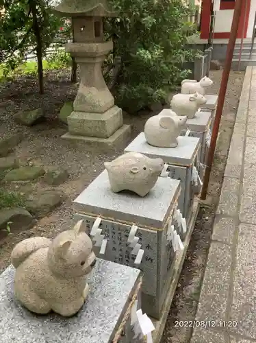日枝神社の像