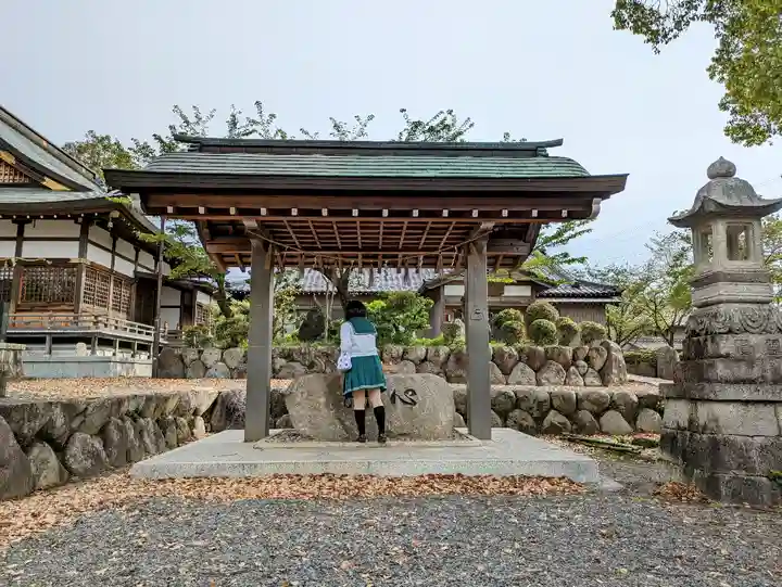 猪名部神社の手水舎