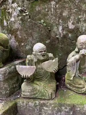東堂山 満福寺(昭和羅漢)の像