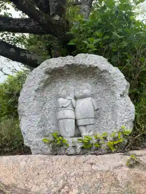安養寺の{uncategorized: "未分類", other: "その他", undefined: "問題あり", building: "その他建物", grave: "お墓", sacred_gate: "鳥居", guardian: "狛犬", statue: "像", buddha: "仏像", history: "歴史", nature: "自然", garden: "庭園", animal: "動物", pagoda: "塔", temizu: "手水舎", mountain_gate: "山門・神門", sanctuary: "本殿・本堂", subordinate: "末社・摂社", art: "芸術", scenery: "景色", jizo: "地蔵", ema: "絵馬", goshuin: "御朱印", omikuji: "おみくじ", items: "授与品その他", amulet: "お守り", goshuincho: "御朱印帳", eats: "食事", festival: "お祭り", votive_dance: "神楽", shichigosan: "七五三参", wedding: "結婚式", experience: "体験その他", initially: "初詣", around: "周辺", anti_infection: "感染症対策"}