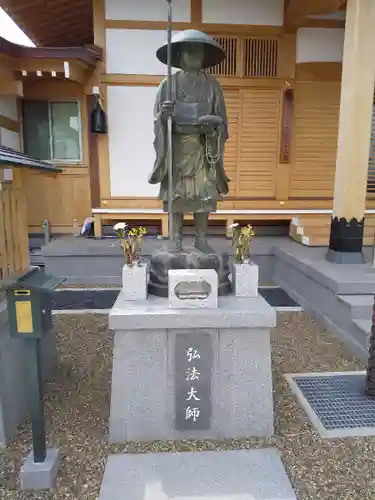 東光寺の像