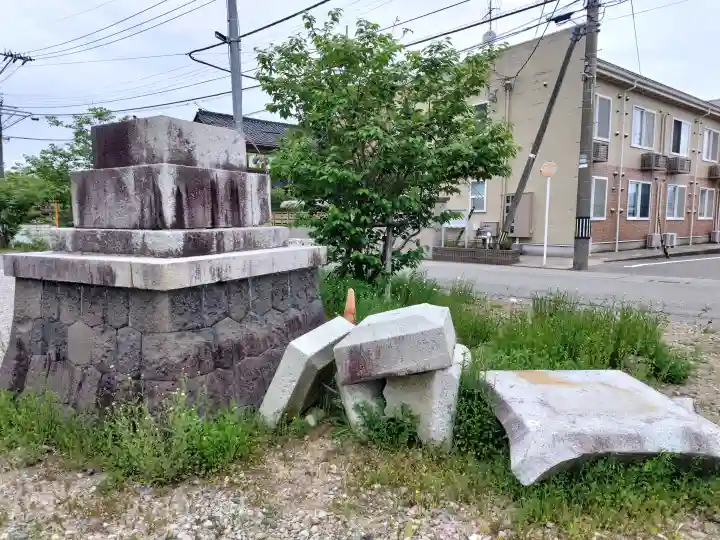 能登生国玉比古神社の{uncategorized: "未分類", other: "その他", undefined: "問題あり", building: "その他建物", grave: "お墓", sacred_gate: "鳥居", guardian: "狛犬", statue: "像", buddha: "仏像", history: "歴史", nature: "自然", garden: "庭園", animal: "動物", pagoda: "塔", temizu: "手水舎", mountain_gate: "山門・神門", sanctuary: "本殿・本堂", subordinate: "末社・摂社", art: "芸術", scenery: "景色", jizo: "地蔵", ema: "絵馬", goshuin: "御朱印", omikuji: "おみくじ", items: "授与品その他", amulet: "お守り", goshuincho: "御朱印帳", eats: "食事", festival: "お祭り", votive_dance: "神楽", shichigosan: "七五三参", wedding: "結婚式", experience: "体験その他", initially: "初詣", around: "周辺", anti_infection: "感染症対策"}