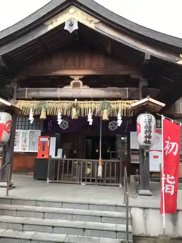 出世稻荷神社の本殿