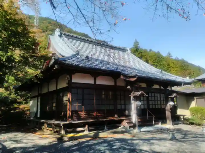 雲澤寺の本殿・本堂
