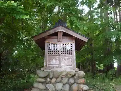 伊古乃速御玉比売神社の末社・摂社
