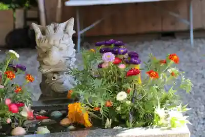 滑川神社 - 仕事と子どもの守り神の手水舎