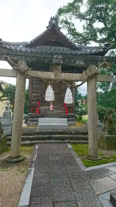 女代神社の末社・摂社