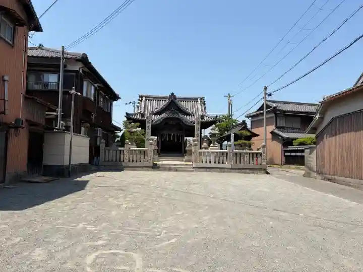 武大神社の{uncategorized: "未分類", other: "その他", undefined: "問題あり", building: "その他建物", grave: "お墓", sacred_gate: "鳥居", guardian: "狛犬", statue: "像", buddha: "仏像", history: "歴史", nature: "自然", garden: "庭園", animal: "動物", pagoda: "塔", temizu: "手水舎", mountain_gate: "山門・神門", sanctuary: "本殿・本堂", subordinate: "末社・摂社", art: "芸術", scenery: "景色", jizo: "地蔵", ema: "絵馬", goshuin: "御朱印", omikuji: "おみくじ", items: "授与品その他", amulet: "お守り", goshuincho: "御朱印帳", eats: "食事", festival: "お祭り", votive_dance: "神楽", shichigosan: "七五三参", wedding: "結婚式", experience: "体験その他", initially: "初詣", around: "周辺", anti_infection: "感染症対策"}