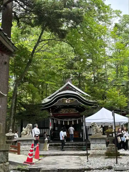 新屋山神社(山梨県)