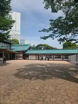 日枝神社の{uncategorized: "未分類", other: "その他", undefined: "問題あり", building: "その他建物", grave: "お墓", sacred_gate: "鳥居", guardian: "狛犬", statue: "像", buddha: "仏像", history: "歴史", nature: "自然", garden: "庭園", animal: "動物", pagoda: "塔", temizu: "手水舎", mountain_gate: "山門・神門", sanctuary: "本殿・本堂", subordinate: "末社・摂社", art: "芸術", scenery: "景色", jizo: "地蔵", ema: "絵馬", goshuin: "御朱印", omikuji: "おみくじ", items: "授与品その他", amulet: "お守り", goshuincho: "御朱印帳", eats: "食事", festival: "お祭り", votive_dance: "神楽", shichigosan: "七五三参", wedding: "結婚式", experience: "体験その他", initially: "初詣", around: "周辺", anti_infection: "感染症対策"}