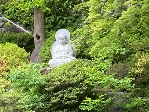 塩谷寺の{uncategorized: "未分類", other: "その他", undefined: "問題あり", building: "その他建物", grave: "お墓", sacred_gate: "鳥居", guardian: "狛犬", statue: "像", buddha: "仏像", history: "歴史", nature: "自然", garden: "庭園", animal: "動物", pagoda: "塔", temizu: "手水舎", mountain_gate: "山門・神門", sanctuary: "本殿・本堂", subordinate: "末社・摂社", art: "芸術", scenery: "景色", jizo: "地蔵", ema: "絵馬", goshuin: "御朱印", omikuji: "おみくじ", items: "授与品その他", amulet: "お守り", goshuincho: "御朱印帳", eats: "食事", festival: "お祭り", votive_dance: "神楽", shichigosan: "七五三参", wedding: "結婚式", experience: "体験その他", initially: "初詣", around: "周辺", anti_infection: "感染症対策"}