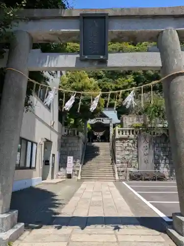 根岸八幡神社の{uncategorized: "未分類", other: "その他", undefined: "問題あり", building: "その他建物", grave: "お墓", sacred_gate: "鳥居", guardian: "狛犬", statue: "像", buddha: "仏像", history: "歴史", nature: "自然", garden: "庭園", animal: "動物", pagoda: "塔", temizu: "手水舎", mountain_gate: "山門・神門", sanctuary: "本殿・本堂", subordinate: "末社・摂社", art: "芸術", scenery: "景色", jizo: "地蔵", ema: "絵馬", goshuin: "御朱印", omikuji: "おみくじ", items: "授与品その他", amulet: "お守り", goshuincho: "御朱印帳", eats: "食事", festival: "お祭り", votive_dance: "神楽", shichigosan: "七五三参", wedding: "結婚式", experience: "体験その他", initially: "初詣", around: "周辺", anti_infection: "感染症対策"}