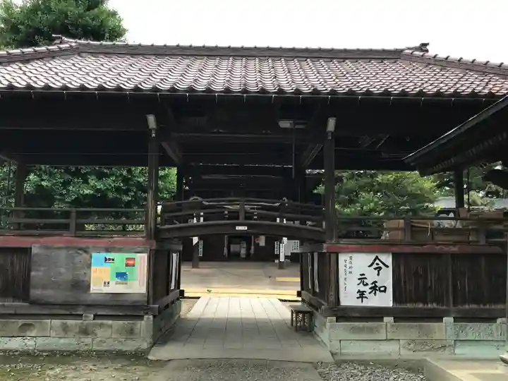 蒲原神社の山門・神門