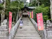 敢國神社の本殿・本堂