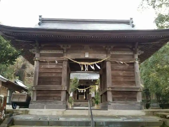 城野松尾神社の山門・神門