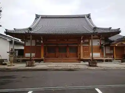 西生寺の本殿・本堂