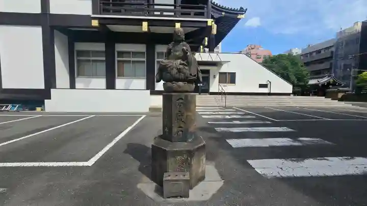 霊雲寺の{uncategorized: "未分類", other: "その他", undefined: "問題あり", building: "その他建物", grave: "お墓", sacred_gate: "鳥居", guardian: "狛犬", statue: "像", buddha: "仏像", history: "歴史", nature: "自然", garden: "庭園", animal: "動物", pagoda: "塔", temizu: "手水舎", mountain_gate: "山門・神門", sanctuary: "本殿・本堂", subordinate: "末社・摂社", art: "芸術", scenery: "景色", jizo: "地蔵", ema: "絵馬", goshuin: "御朱印", omikuji: "おみくじ", items: "授与品その他", amulet: "お守り", goshuincho: "御朱印帳", eats: "食事", festival: "お祭り", votive_dance: "神楽", shichigosan: "七五三参", wedding: "結婚式", experience: "体験その他", initially: "初詣", around: "周辺", anti_infection: "感染症対策"}