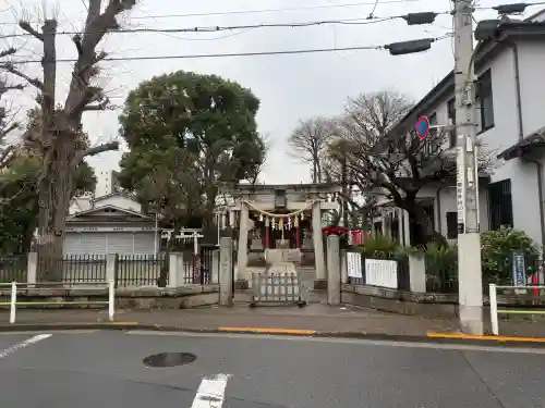 女塚神社の{uncategorized: "未分類", other: "その他", undefined: "問題あり", building: "その他建物", grave: "お墓", sacred_gate: "鳥居", guardian: "狛犬", statue: "像", buddha: "仏像", history: "歴史", nature: "自然", garden: "庭園", animal: "動物", pagoda: "塔", temizu: "手水舎", mountain_gate: "山門・神門", sanctuary: "本殿・本堂", subordinate: "末社・摂社", art: "芸術", scenery: "景色", jizo: "地蔵", ema: "絵馬", goshuin: "御朱印", omikuji: "おみくじ", items: "授与品その他", amulet: "お守り", goshuincho: "御朱印帳", eats: "食事", festival: "お祭り", votive_dance: "神楽", shichigosan: "七五三参", wedding: "結婚式", experience: "体験その他", initially: "初詣", around: "周辺", anti_infection: "感染症対策"}