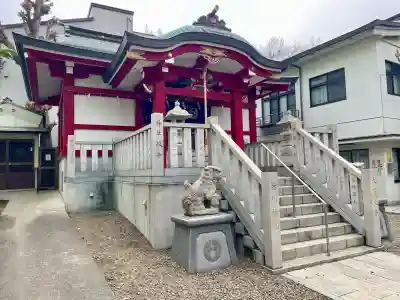 七倉稲荷神社の{uncategorized: "未分類", other: "その他", undefined: "問題あり", building: "その他建物", grave: "お墓", sacred_gate: "鳥居", guardian: "狛犬", statue: "像", buddha: "仏像", history: "歴史", nature: "自然", garden: "庭園", animal: "動物", pagoda: "塔", temizu: "手水舎", mountain_gate: "山門・神門", sanctuary: "本殿・本堂", subordinate: "末社・摂社", art: "芸術", scenery: "景色", jizo: "地蔵", ema: "絵馬", goshuin: "御朱印", omikuji: "おみくじ", items: "授与品その他", amulet: "お守り", goshuincho: "御朱印帳", eats: "食事", festival: "お祭り", votive_dance: "神楽", shichigosan: "七五三参", wedding: "結婚式", experience: "体験その他", initially: "初詣", around: "周辺", anti_infection: "感染症対策"}