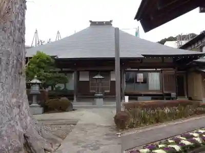 長王寺の本殿・本堂