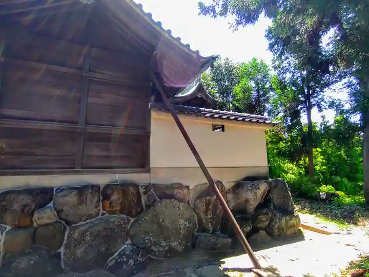 八幡神社(浅井町極楽寺)の本殿・本堂